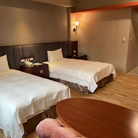 Chia Shih Pao Hotel Taibao Exterior photo