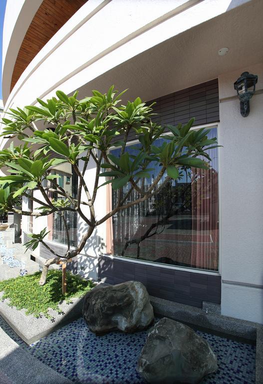 Chia Shih Pao Hotel Taibao Exterior photo