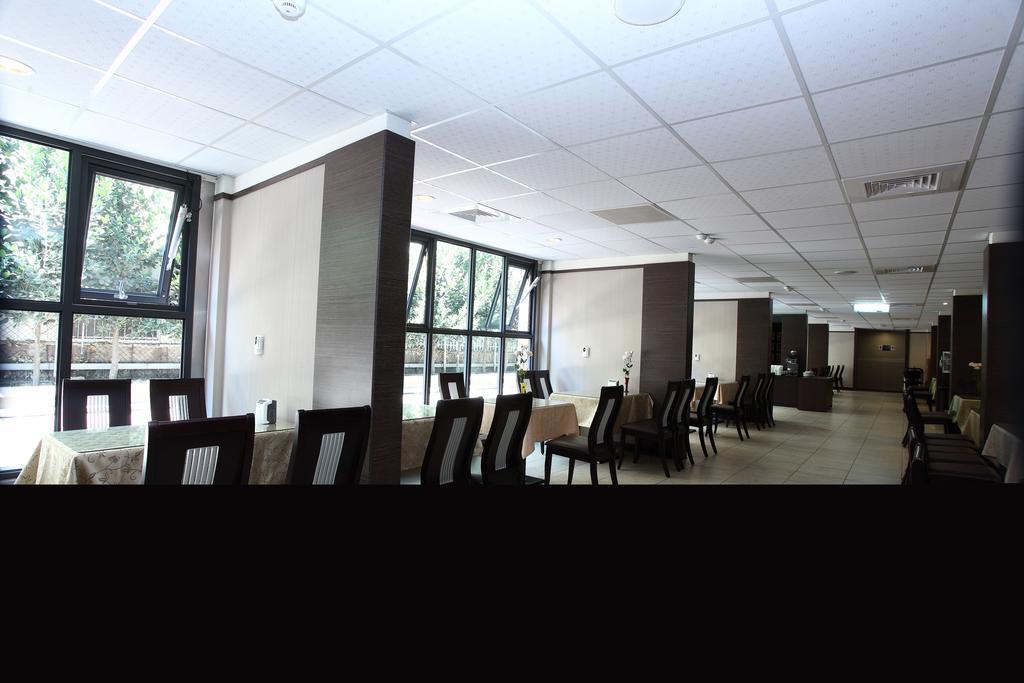 Chia Shih Pao Hotel Taibao Exterior photo