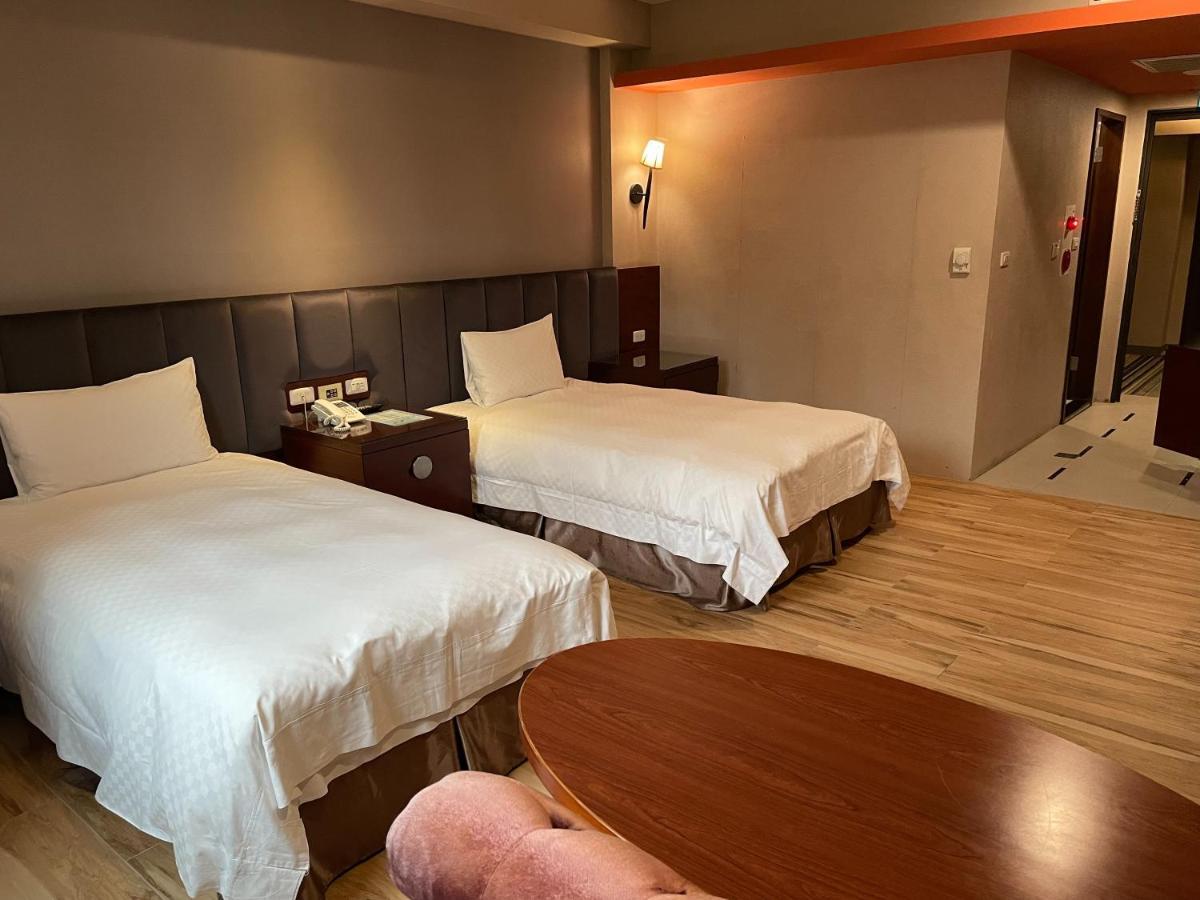 Chia Shih Pao Hotel Taibao Exterior photo