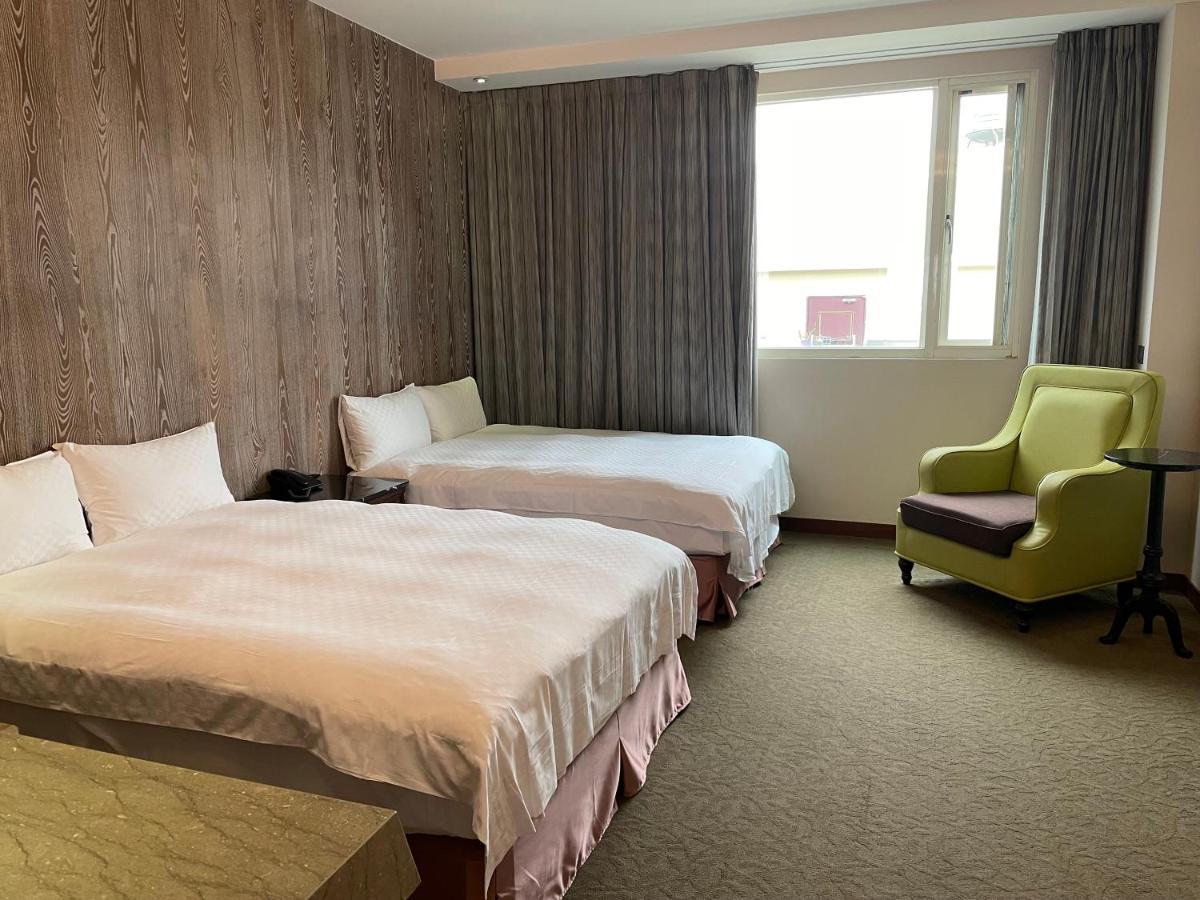 Chia Shih Pao Hotel Taibao Exterior photo