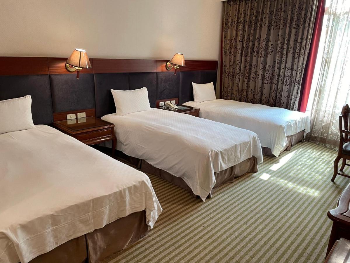Chia Shih Pao Hotel Taibao Exterior photo