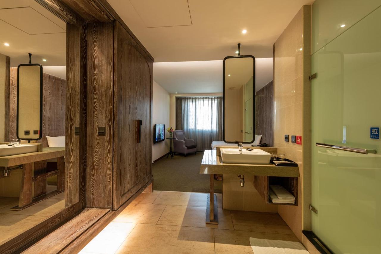 Chia Shih Pao Hotel Taibao Exterior photo
