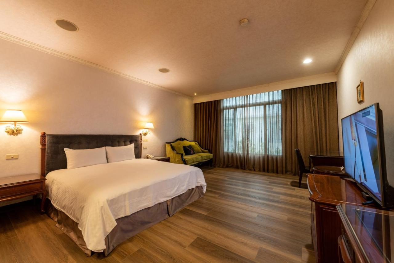 Chia Shih Pao Hotel Taibao Exterior photo